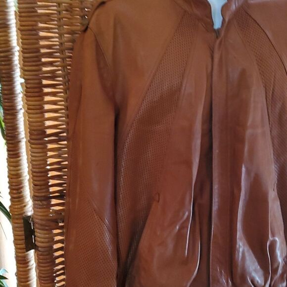 Vintage Brown Leather Jacket - Picture 3 of 16